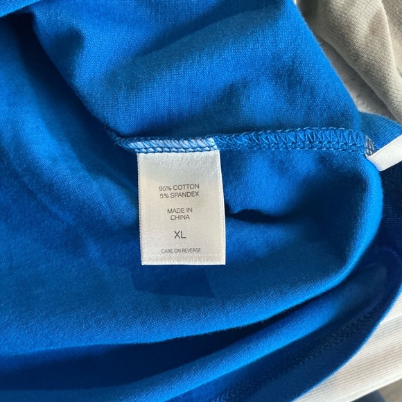 New York & Company Women’s Blue Shirt Size XL - Picture 3 of 7